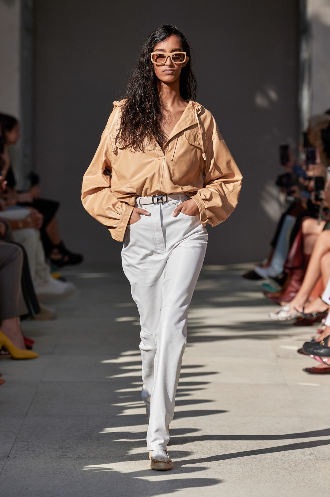 Salvatore Ferragamo показа смесица от характери