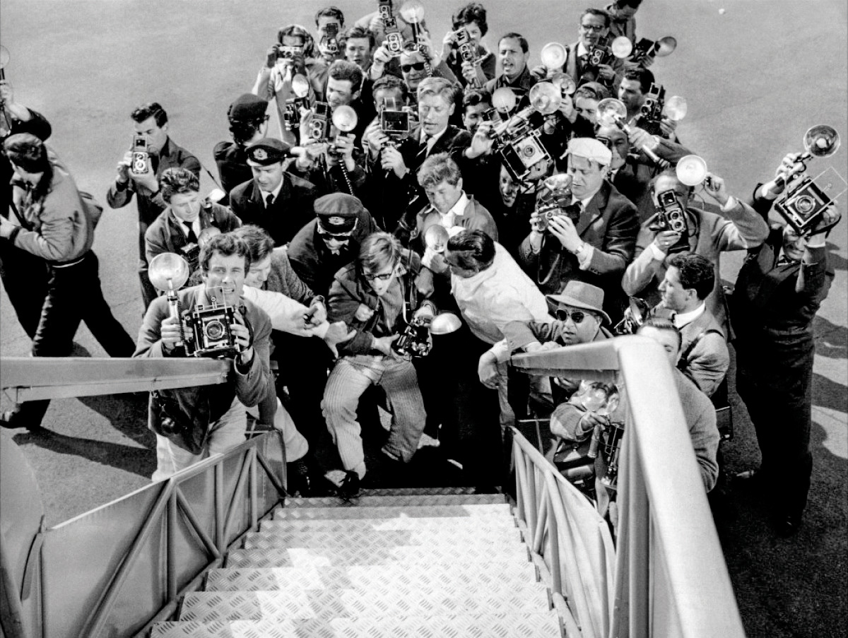 Jet-Set Society 